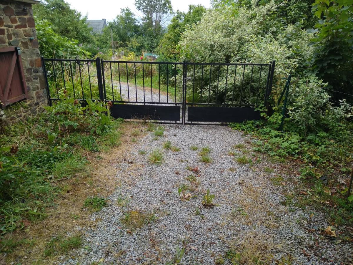 Villa Dinant La Bergeronnette Avec La Chaleur Du Feu De Bois Et Le Jardin Exterior foto